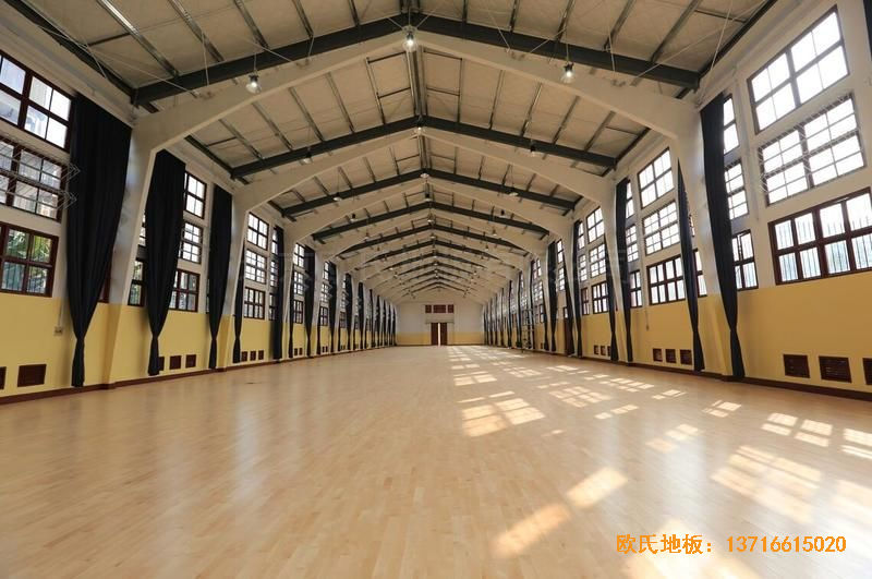 福建中國女排中國隊訓(xùn)練基地排球場館運動地板鋪裝案例