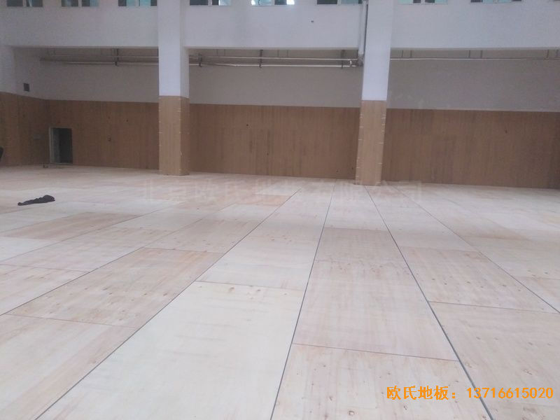 青島黃島區(qū)濱海街道中心小學(xué)體育木地板鋪設(shè)案例