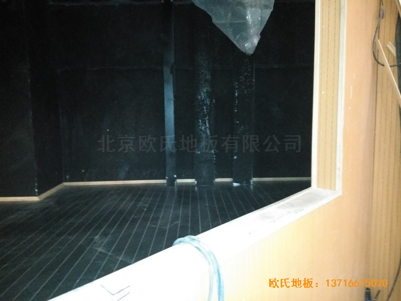 唐山師范學(xué)院舞臺(tái)運(yùn)動(dòng)地板鋪設(shè)案例3