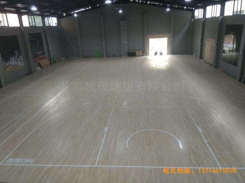 山西長(zhǎng)治雙創(chuàng)夢(mèng)工廠(chǎng)籃球體育木地板施工案例5