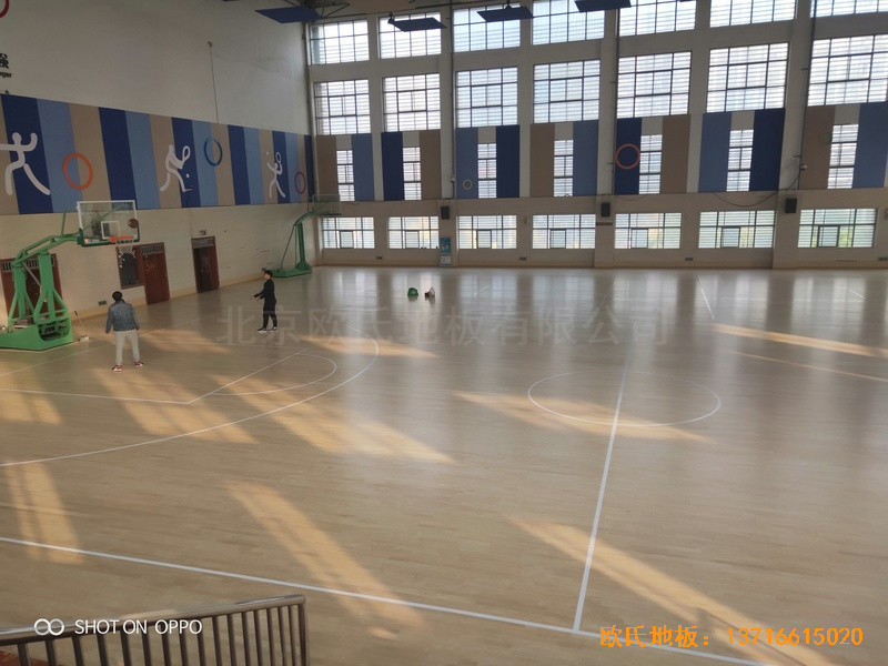 江蘇三井實驗小學(xué)籃球館體育地板鋪設(shè)案例5
