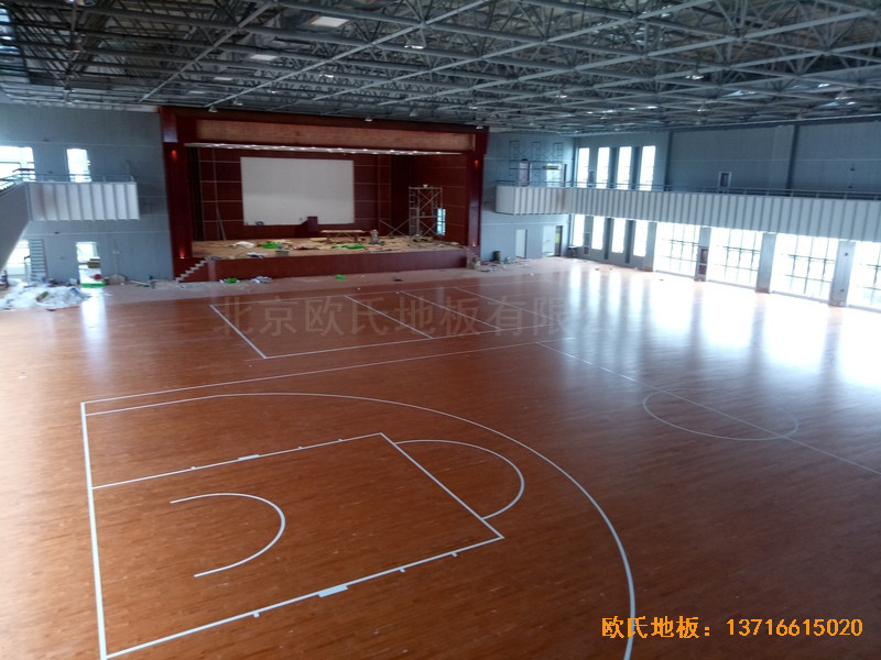 樂(lè)清中學(xué)籃球館體育地板安裝案例5