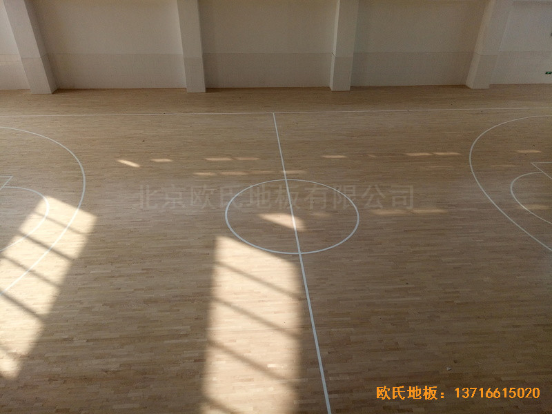 洛陽伊水小學籃球館運動地板施工案例3