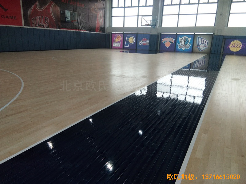 浙江寧波東體籃球館運(yùn)動(dòng)木地板鋪裝案例3