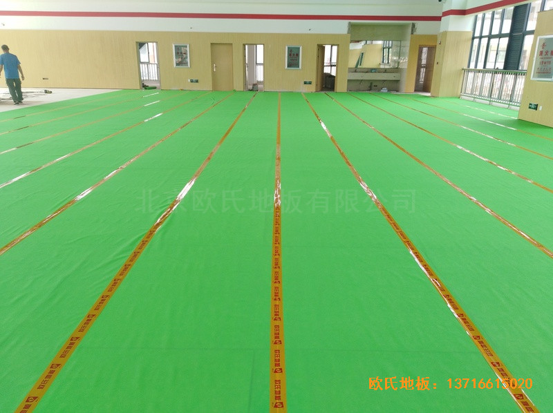 云南倪家營第三小學(xué)籃球館運(yùn)動地板安裝案例2