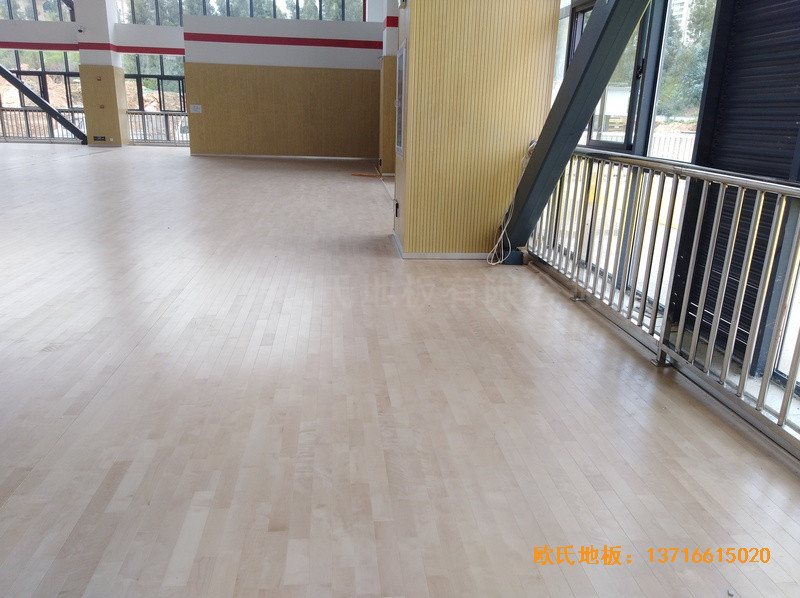 云南倪家營第三小學(xué)籃球館運(yùn)動地板安裝案例4