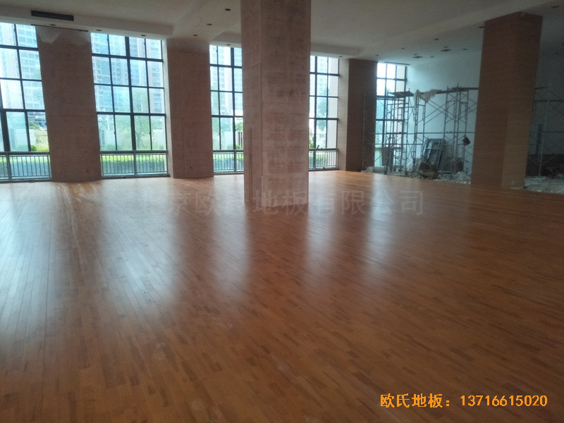 福建泉州海關(guān)橋南運動場體育木地板鋪設(shè)案例5