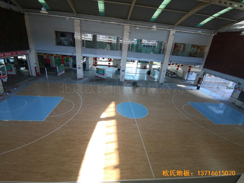 福建龍巖羅龍西路269號(hào)籃球館體育木地板安裝案例4