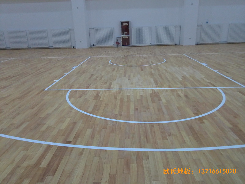 銀川北師大銀川小學(xué)籃球館運(yùn)動地板鋪設(shè)案例4