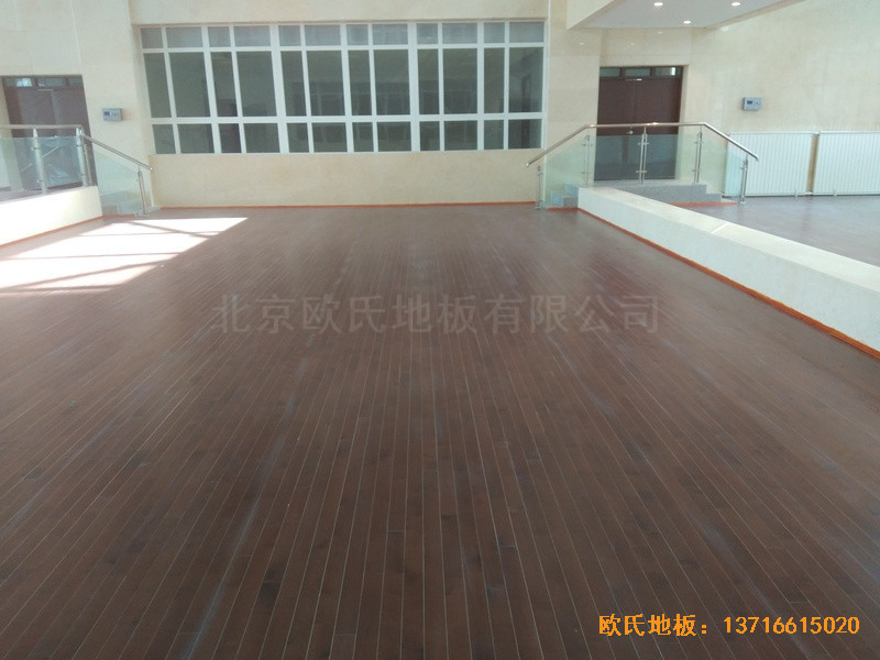 青海海宴路77號(hào)地質(zhì)科大樓運(yùn)動(dòng)場(chǎng)所體育地板鋪裝案例3