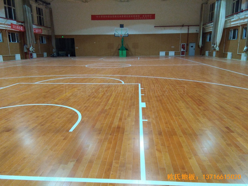 北京懷柔實(shí)驗(yàn)小學(xué)籃球館體育地板施工案例5