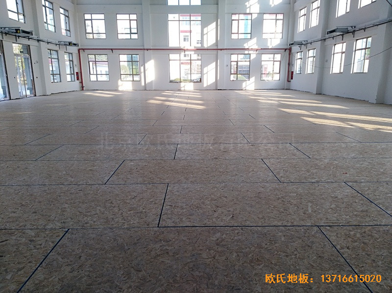 北京良鄉(xiāng)1534部隊(duì)運(yùn)動(dòng)館體育地板鋪裝案例2