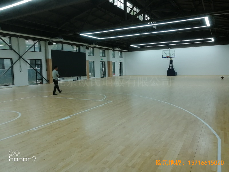 上海江楊南路485號攻守道場運(yùn)動(dòng)地板安裝案例5
