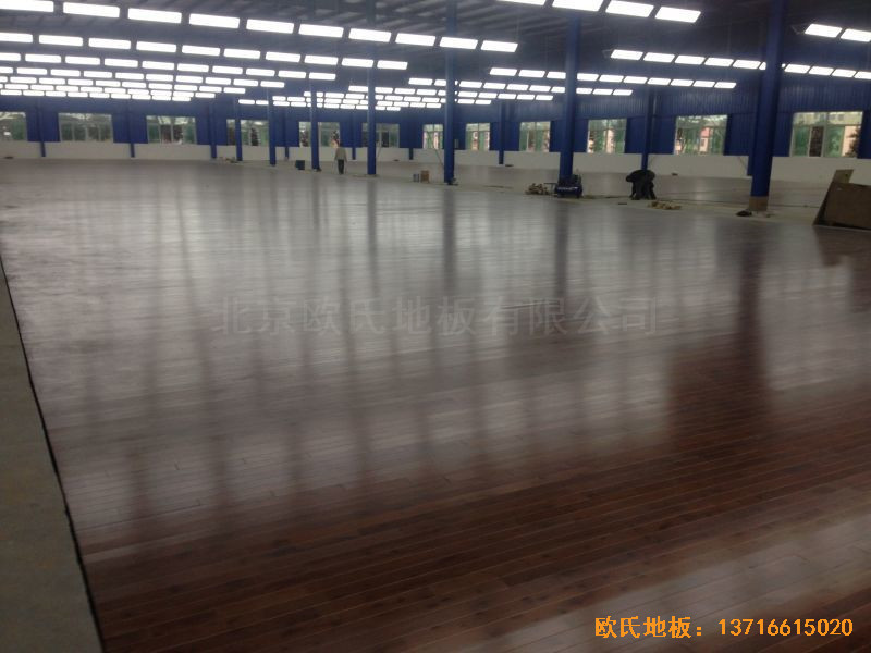 四川綿陽個(gè)人球館運(yùn)動(dòng)木地板安裝案例5