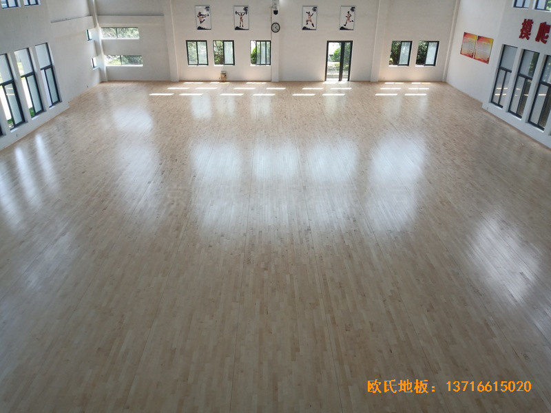 寧波中國石油儲(chǔ)蓄基地運(yùn)動(dòng)館運(yùn)動(dòng)地板安裝案例5