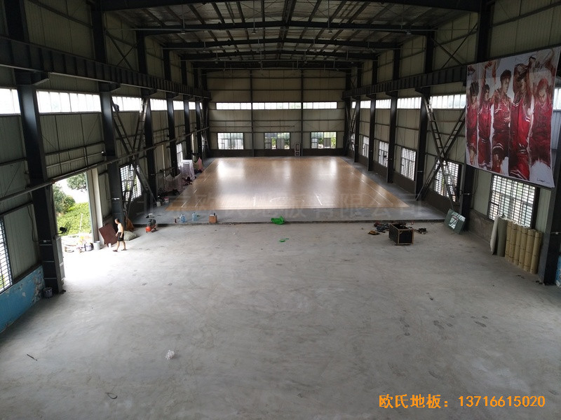 安微淮南開發(fā)區(qū)籃球館運動木地板安裝案例3