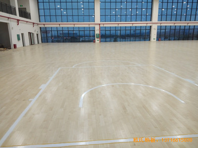 廣西高新開發(fā)區(qū)五菱小區(qū)體育館運動木地板鋪設(shè)案例