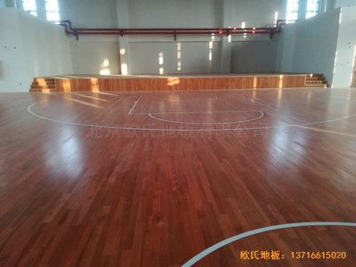 江蘇連云港徐圩小學籃球館運動木地板施工案例