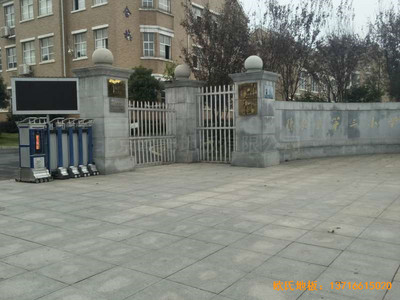 九江德安縣第三小學(xué)運(yùn)動(dòng)館運(yùn)動(dòng)木地板鋪裝案例
