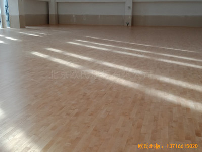 深圳北環(huán)中學(xué)運(yùn)動館體育地板安裝案例