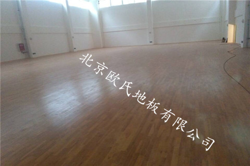 成都萬圣小學(xué)運(yùn)動(dòng)木地板