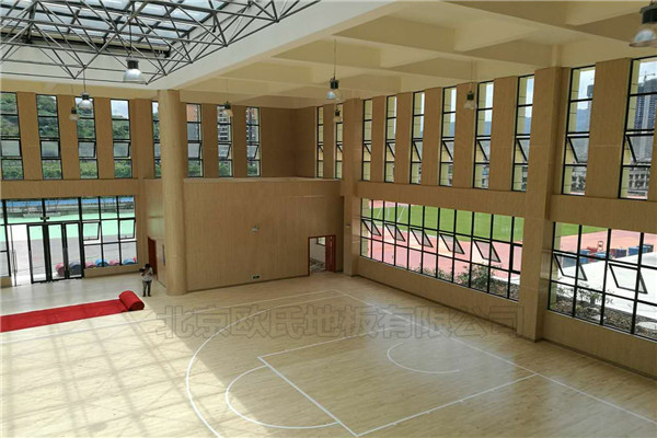 四川瀘州市敘永縣城西實(shí)驗(yàn)學(xué)校運(yùn)動(dòng)木地板鋪設(shè)工程