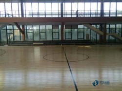 一般籃球場地板施工團(tuán)隊