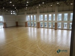 普通運(yùn)動(dòng)體育木地板施工流程