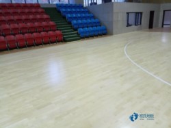 中等運(yùn)動體育木地板施工方案