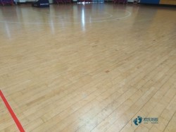 一般籃球場館地板施工團(tuán)隊