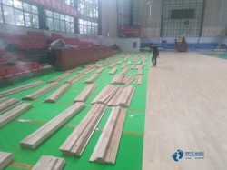 學(xué)校俄勒岡松舞臺運(yùn)動場地木地板施工步驟